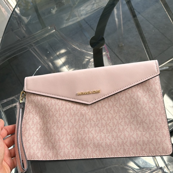 Michael kors pink cute woman clutch bag - Picture 2 of 5